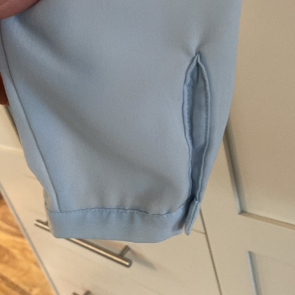 Karol Basic Blouse - Picture 4 of 7